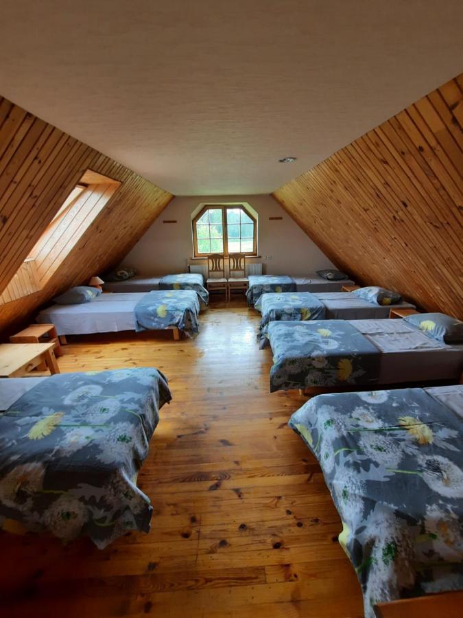 Jaun-Ievinas Hotel Rauna Kültér fotó