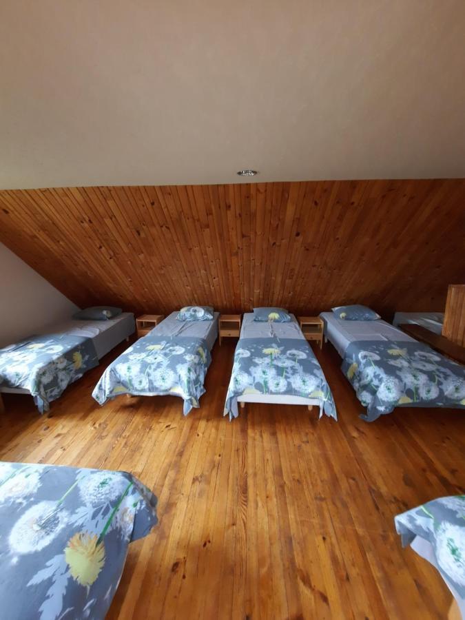Jaun-Ievinas Hotel Rauna Kültér fotó