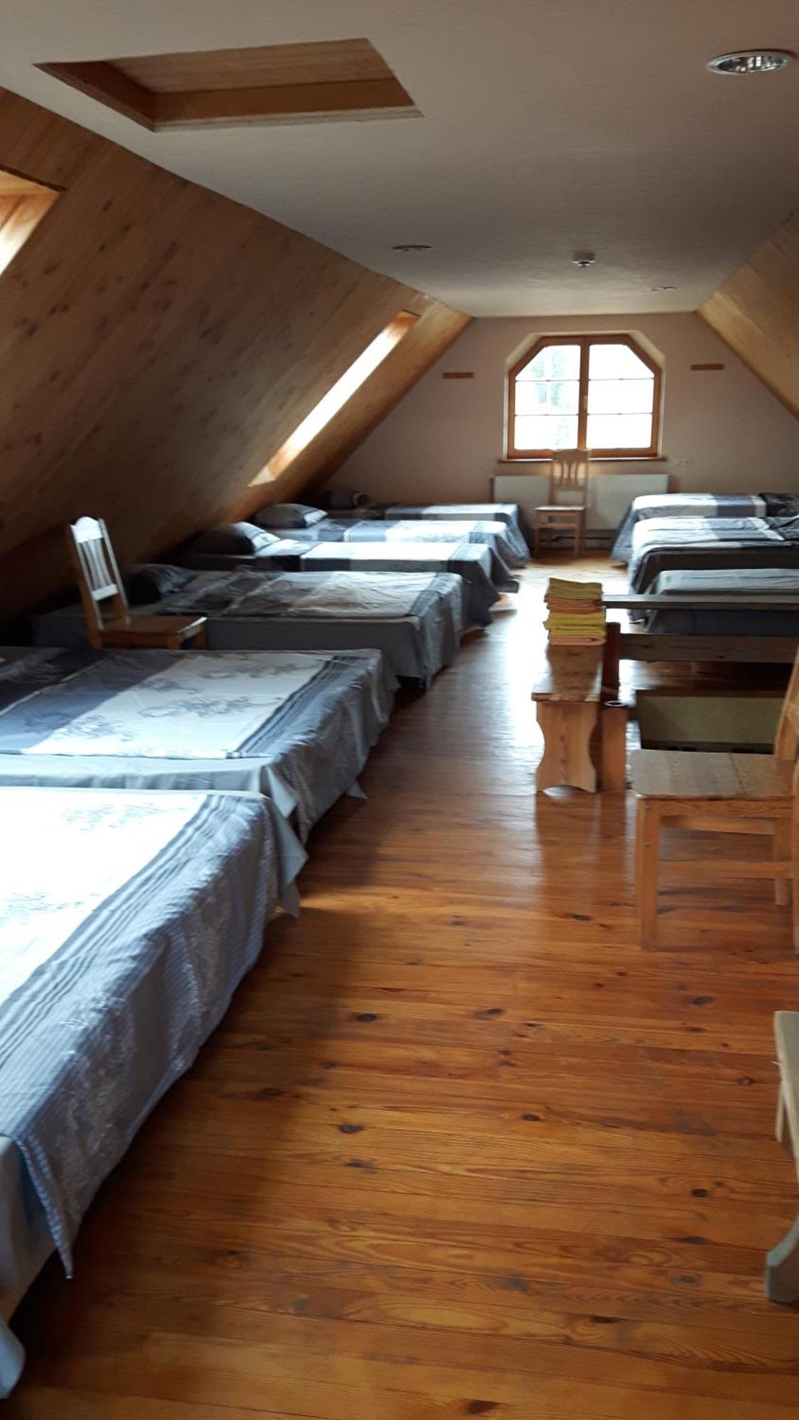 Jaun-Ievinas Hotel Rauna Kültér fotó