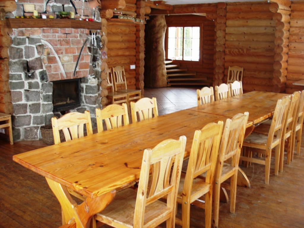 Jaun-Ievinas Hotel Rauna Kültér fotó