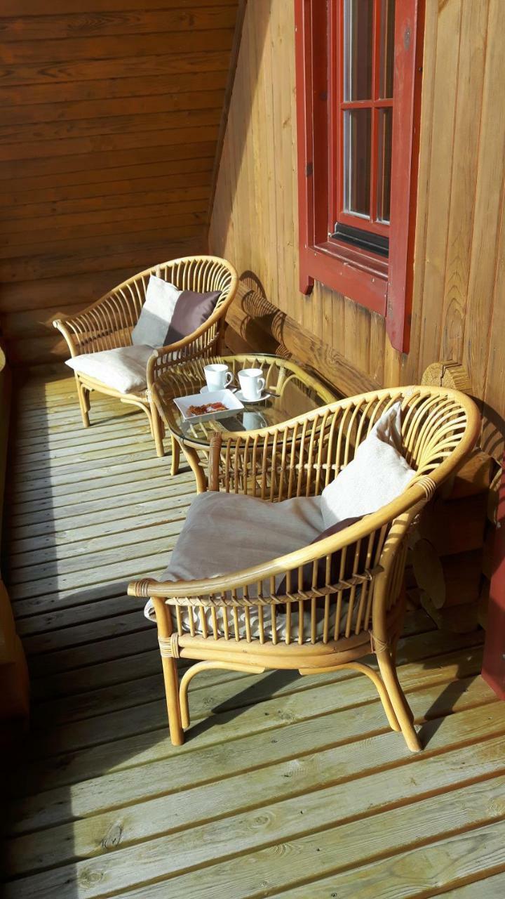 Jaun-Ievinas Hotel Rauna Kültér fotó