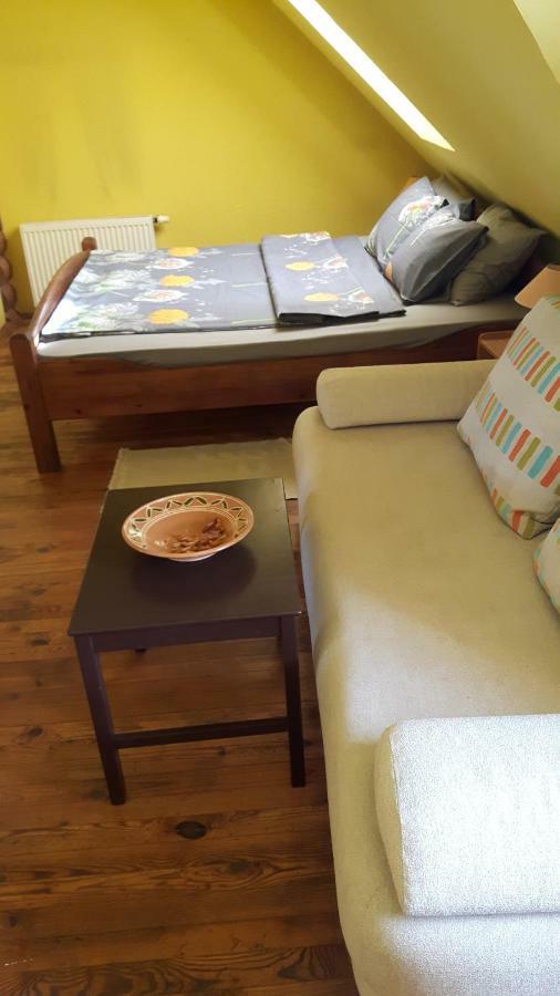 Jaun-Ievinas Hotel Rauna Kültér fotó